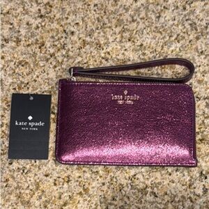 NWT KATE SPADE Lucy Small L-Zip Wristlet in Dark Raspberry